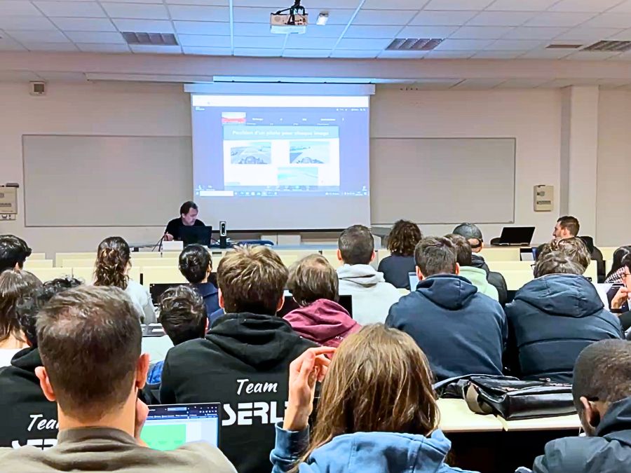 Étudiants participant au workshop AI4Industry